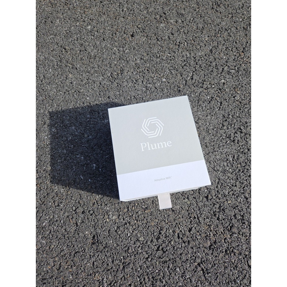 Plume Wifi 3‎ Silver Pods No Ethernet Cable